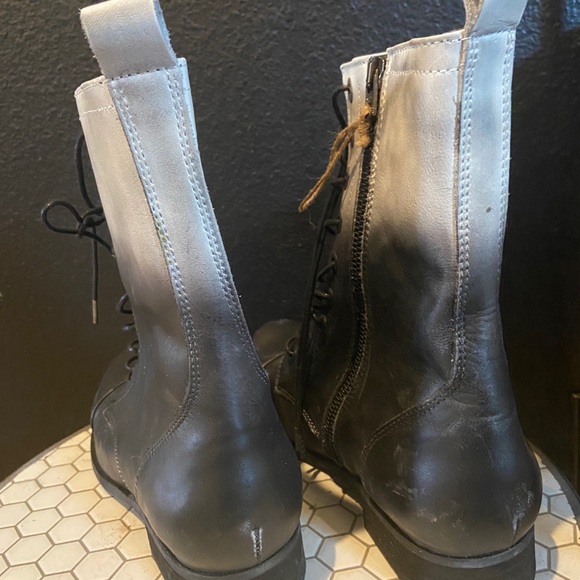 NEW Diesel distressed combat boots - Picture 4 of 4